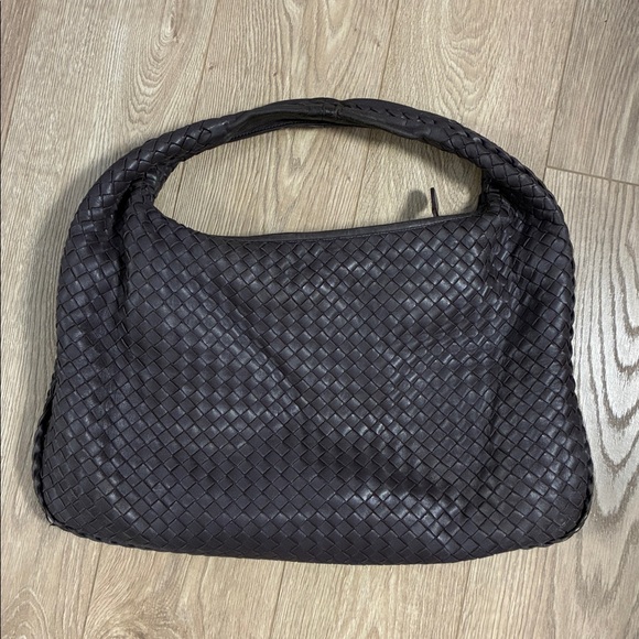 Bottega Veneta Large Veneta Intrecciato Nappa Hobo (2012-2014) - Picture 3 of 12